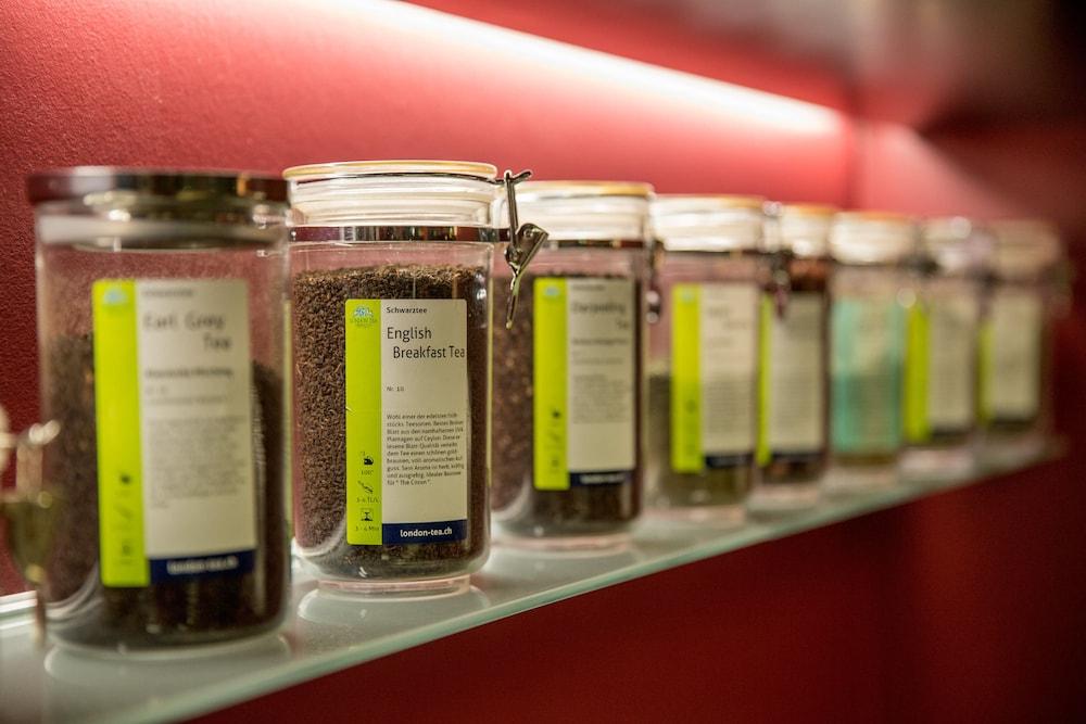 Dasbreitehotel Am Rhein Basel Eksteriør billede